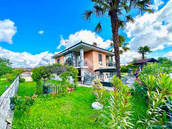 Casa con 6 locali in vendita in Via alessandrini, Robassomero