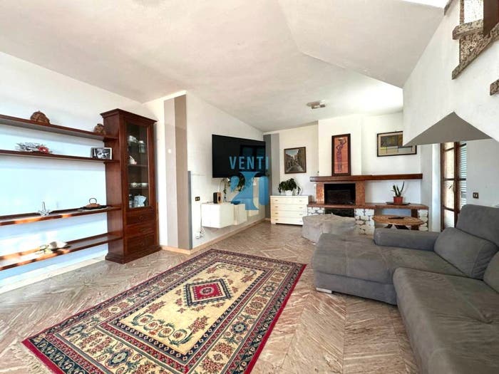 Casa con 6 locali in vendita in Fontia Fossola Fossone, Carrara