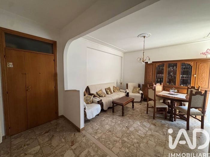 Appartamento con 5 locali in vendita in Via ALESSANDRO TASSONI, Centro, Grottammare