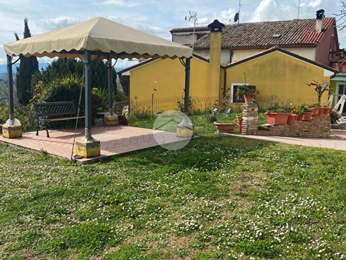 Casa quadrilocale in vendita in Località S Cesareo, Monte Giove Magliano, Fano