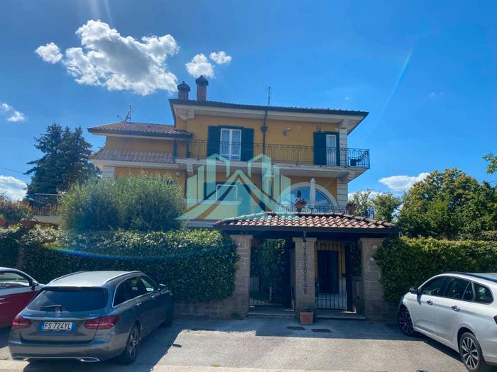 Casa con 6 locali in vendita in contrada nove soldi, Atripalda
