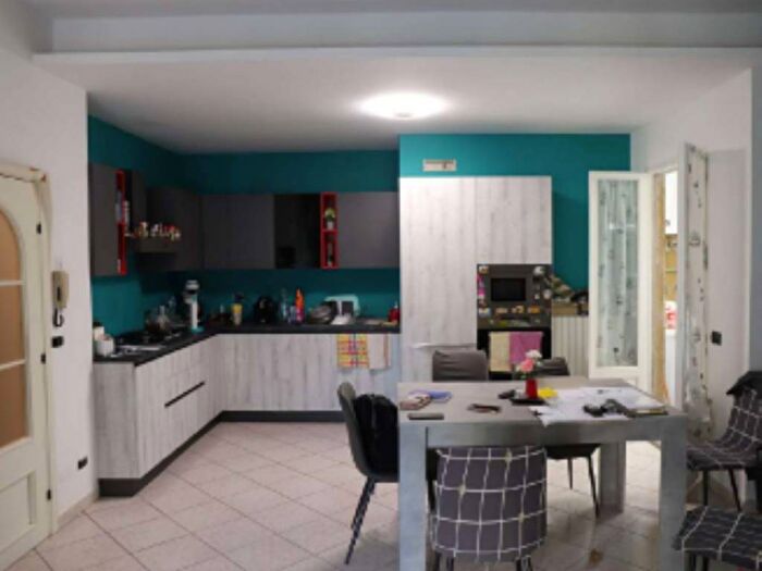 Appartamento quadrilocale in vendita in Via Giuseppe Verdi, Centro, Torre San Patrizio
