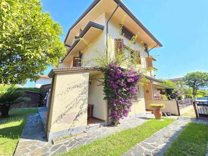 Casa con 6 locali in vendita in Centro, Forte dei Marmi