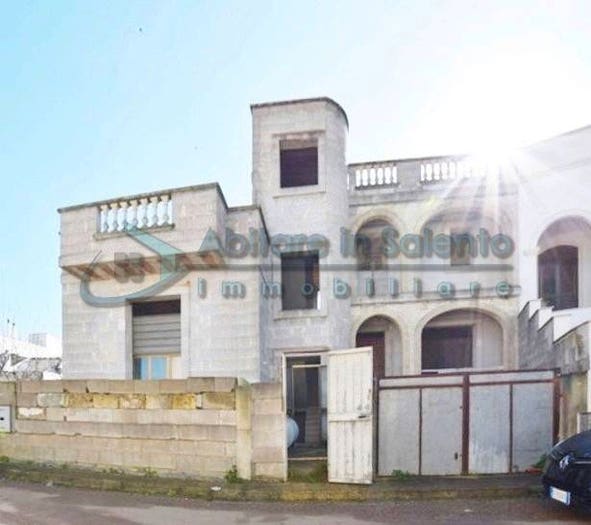 Casa con 6 locali in vendita in Via Taranto, Centro, Corsano