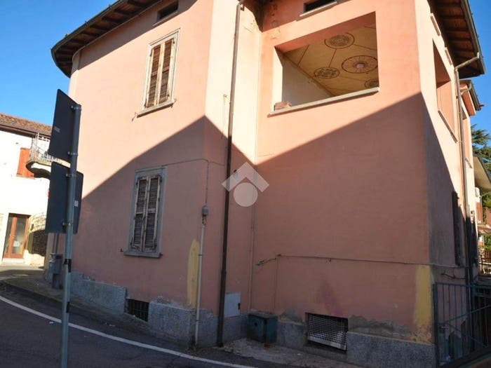 Casa quadrilocale in vendita in Via Banzolini Storti, Centro, Chiuduno