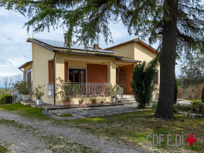 Casa con 5 locali in vendita in Via Quartaccio, Civita Castellana