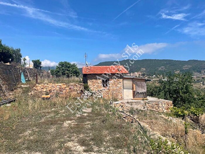 Casa bilocale in vendita in Via Goffredo Mameli, Borghetto San Nicolò, Bordighera