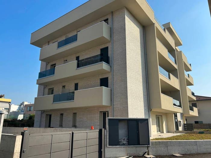 Appartamento trilocale in vendita in Corso della Libertà, Cesano Maderno