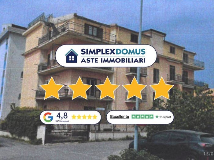 Appartamento con 6 locali in vendita in via delle Zagare, Centro, Paola