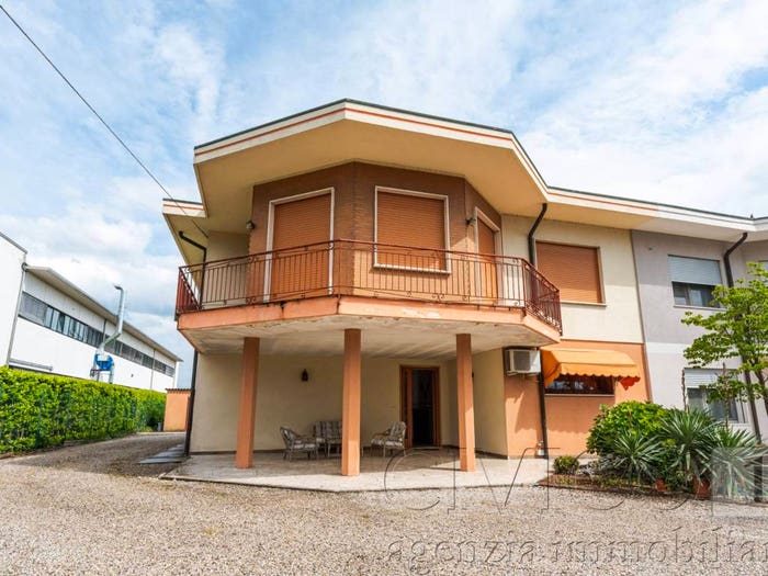 Casa con 6 locali in vendita in Via Riviera Berica, Friuli, Castegnero Nanto