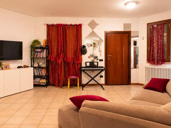 Appartamento bilocale in vendita in Via Santa Maria del Monte, Santa Maria Del Monte, Saludecio