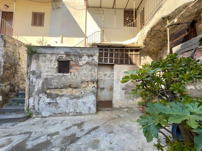 Appartamento bilocale in vendita in Via Egidio Velotti, Barra, Napoli