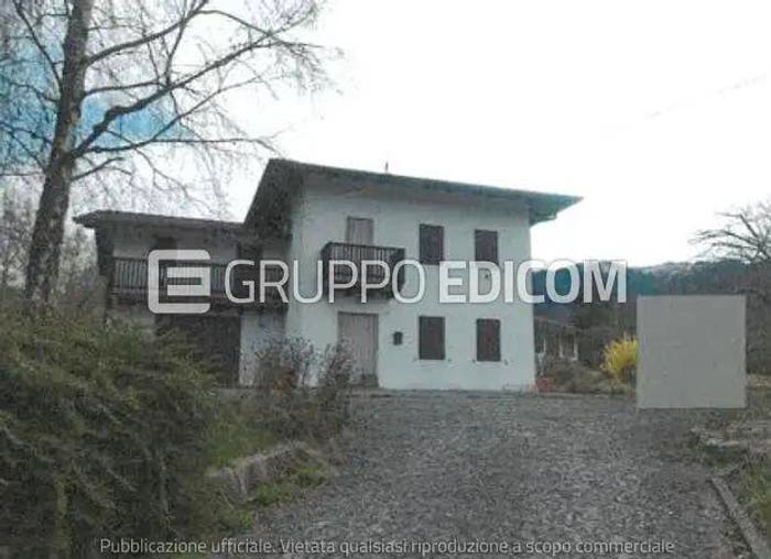 Casa con 5 locali in vendita in Località Valmore Via T Ferreri, Limana
