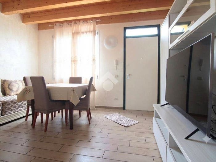 Casa trilocale in vendita in Via Valle, Galliera