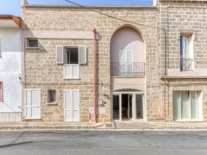 Casa con 6 locali in vendita in Via Generale Armando Diaz, Centro, Morciano di Leuca