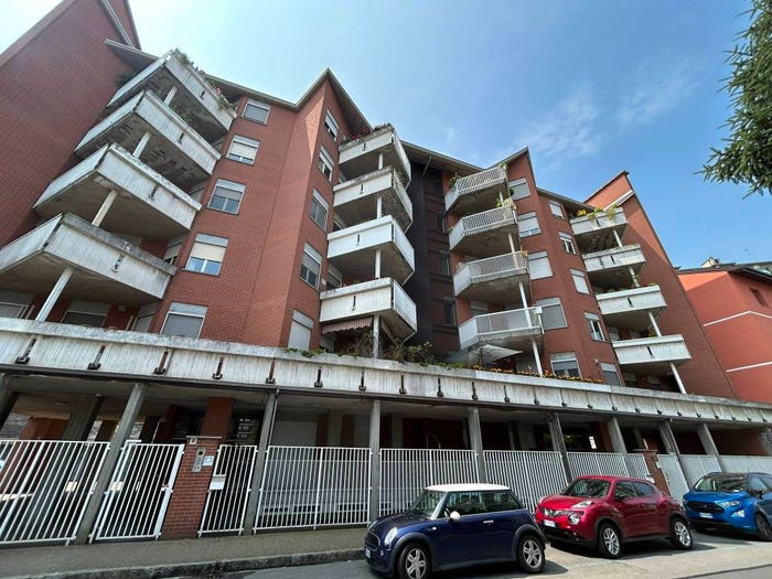 Appartamento con 5 locali in vendita in Via Cardinale Guglielmo Massaia, Borgo Rovereto Piscina, Alessandria