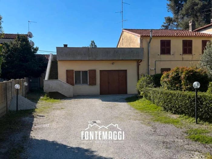 Casa trilocale in vendita in Cuccurano Carrara, Fano