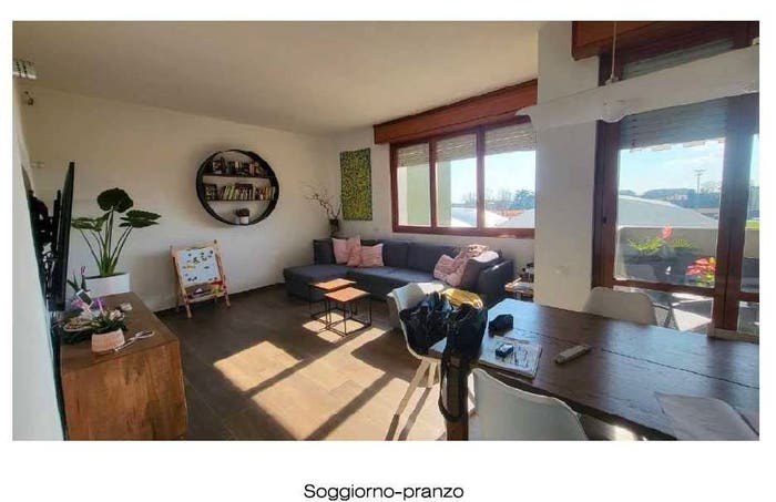 Appartamento con 5 locali in vendita in Via del lazzaretto, Centro, Vanzago