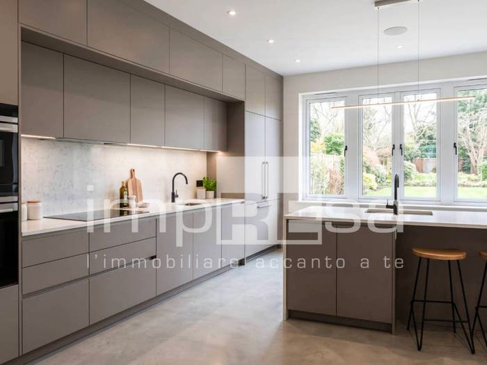 Appartamento con 5 locali in vendita in Via della Vittoria, Centro, Refrontolo