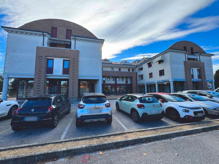 Appartamento quadrilocale in vendita in Viale Trieste, Centro, Santo Stino di Livenza