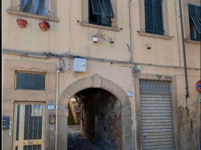 Appartamento quadrilocale in vendita in Via M Tilli, Centro, Castelfiorentino