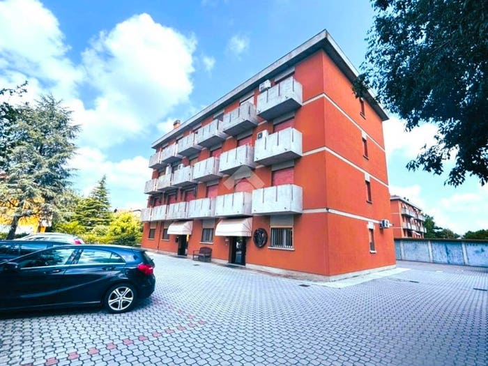 Appartamento con 5 locali in vendita in Via Galileo Galilei, Altedo, Malalbergo