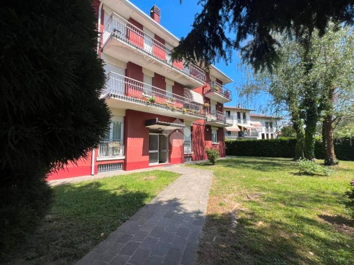Appartamento trilocale in vendita in Via toselli, Centro, Malnate