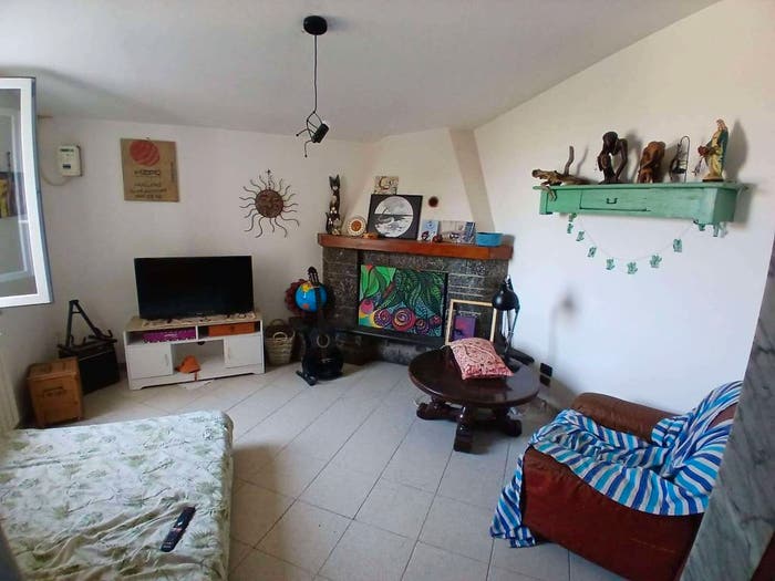Appartamento trilocale in vendita in via Pratta, Romagnano, Massa