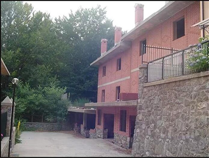 Casa trilocale in vendita in Via Aspromonte Snc, Santo Stefano In Aspromonte
