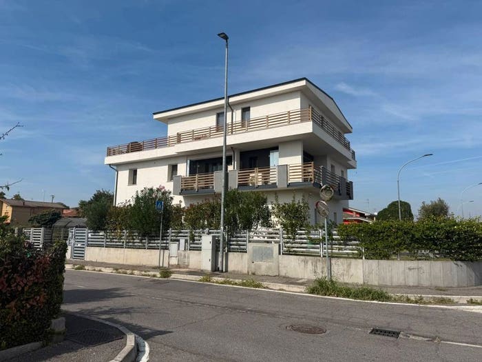 Appartamento bilocale in vendita in Via Bassa, Vighizzolo, Montichiari