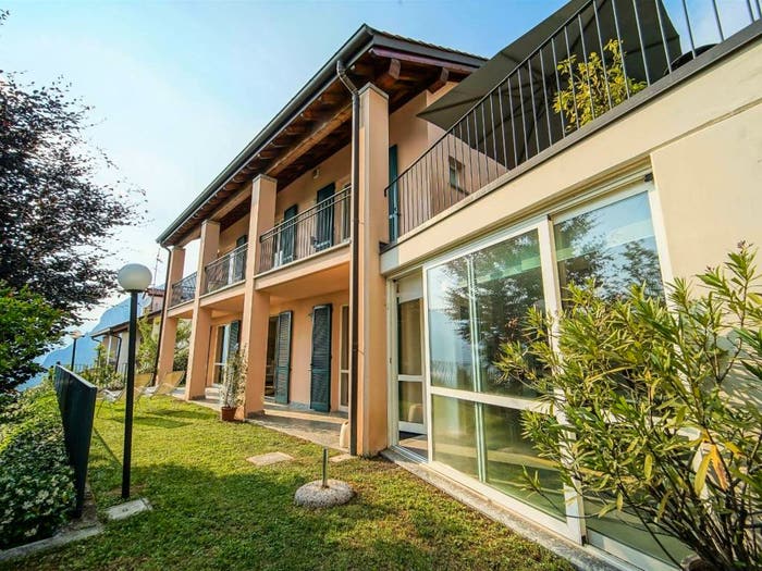Casa con 6 locali in vendita in Via ai Poggi, Acquate, Lecco