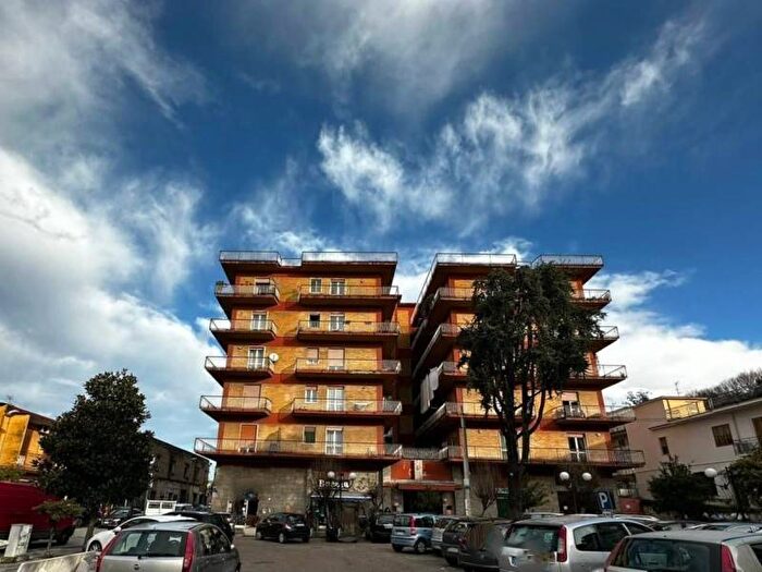 Appartamento trilocale in vendita in Piazza Castra Marcelli, Centro, San Felice a Cancello
