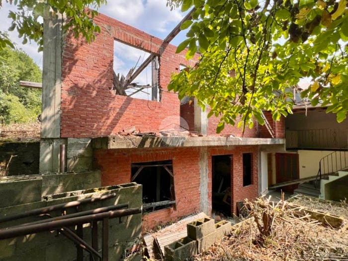 Casa quadrilocale in vendita in Frazione villa, La Villa, Traves