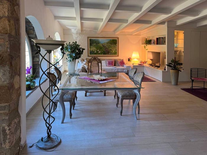 Casa con 6 locali in vendita in Via Le Fonti, Comeana, Carmignano