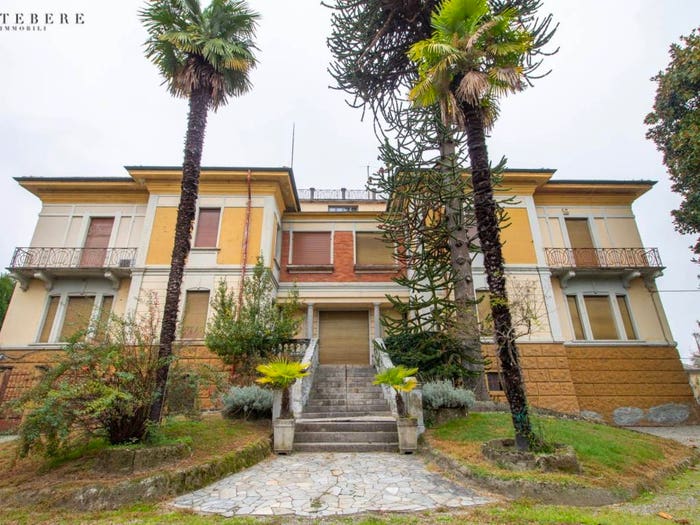 Casa con 6 locali in vendita in Via Roma, Golasecca
