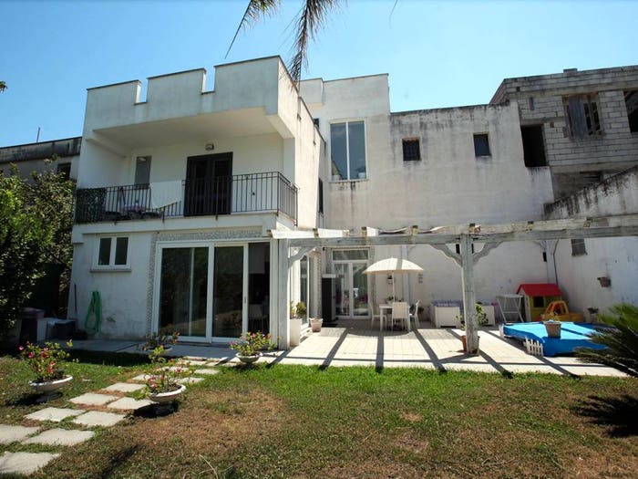 Casa con 6 locali in vendita in Via Andrea De Angelis, Centro, Roccarainola