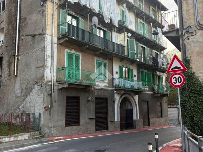 Appartamento quadrilocale in vendita in Via Roma, Centro, Pessinetto