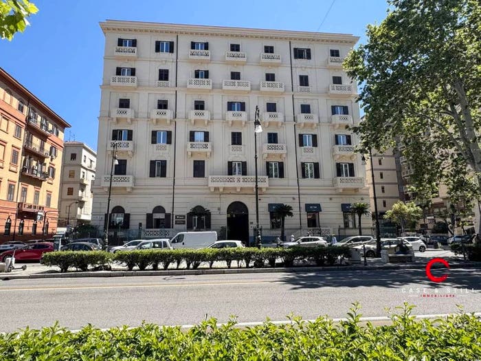 Appartamento con 6 locali in vendita in Via della Libertà, Politeama Ruggiero Settimo, Palermo