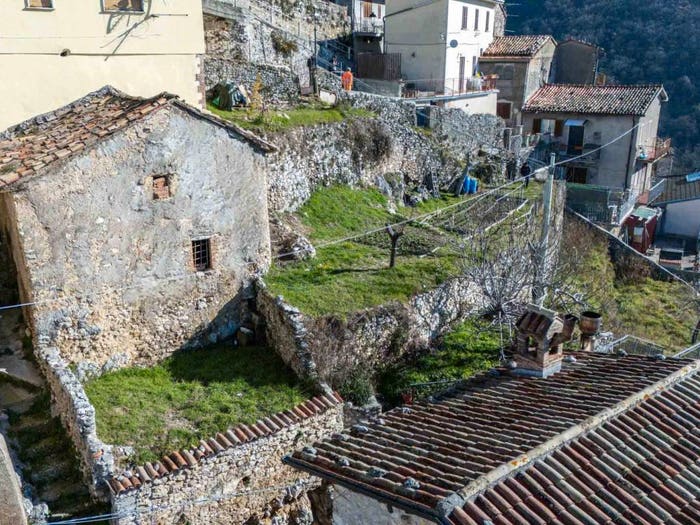 Casa bilocale in vendita in Via San Francesco, Centro, Poggio Bustone
