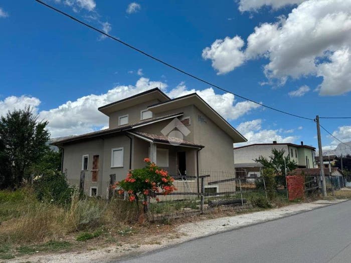 Casa con 5 locali in vendita in Via Sant'Andrea, Centro, Avezzano