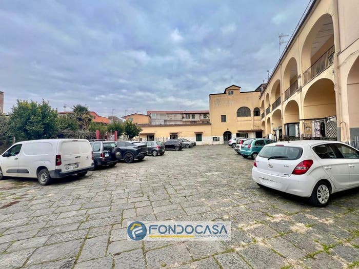 Appartamento quadrilocale in vendita in Via Ragozzino, Orta di Atella
