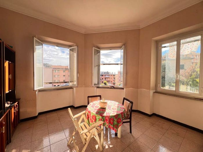 Casa con 5 locali in vendita in Via Aurelio Robino, Marassi, Genova