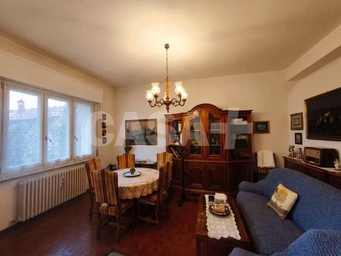 Appartamento trilocale in vendita in Via Piave, Centro, Gavirate