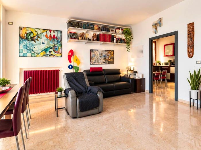 Appartamento con 6 locali in vendita in Via Riccardo Cipriani, Stadio, Livorno