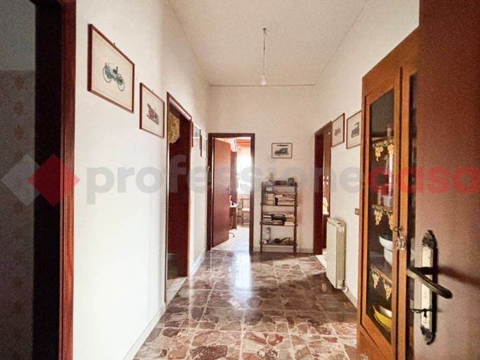 Appartamento con 5 locali in vendita in Via san Benedetto, Torre Cajetani