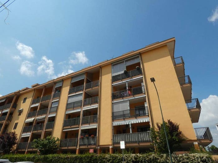 Appartamento trilocale in vendita in Via Luigi Einaudi, Centro, Orbassano
