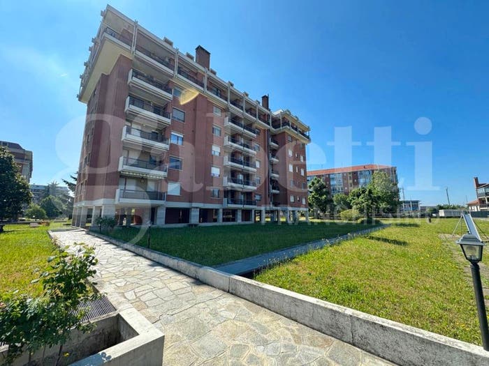 Appartamento trilocale in vendita in Via Amendola, Centro, Beinasco