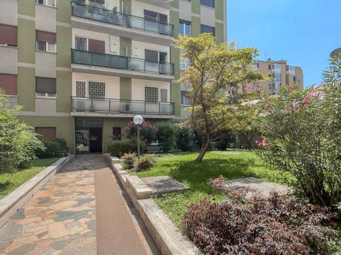 Appartamento quadrilocale in vendita in Centrale, Milano
