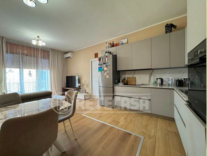 Appartamento quadrilocale in vendita in Via F Meneghezzi, Ombriano Sabbioni San Carlo, Crema