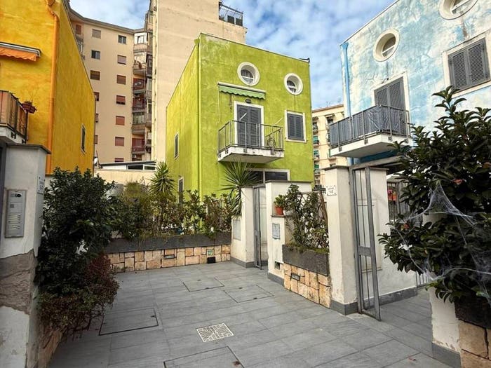 Appartamento monolocale in vendita in Via Licio Quinzio Cincinnato, Fuorigrotta, Napoli